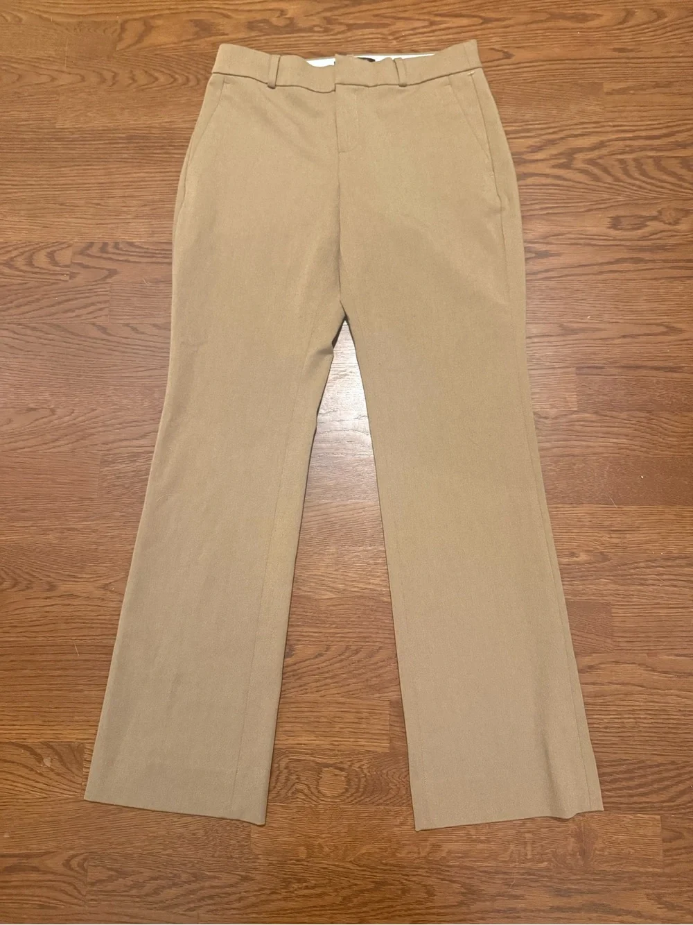Banana Republic Men's Chinos in Khaki Tan